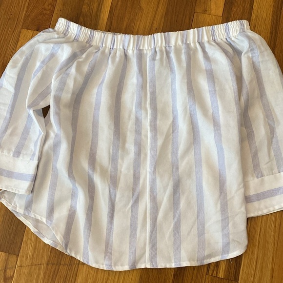 Aqua Women’s White and Blue Striped Off The Shoulder Blouse Size XS - Picture 6 of 6